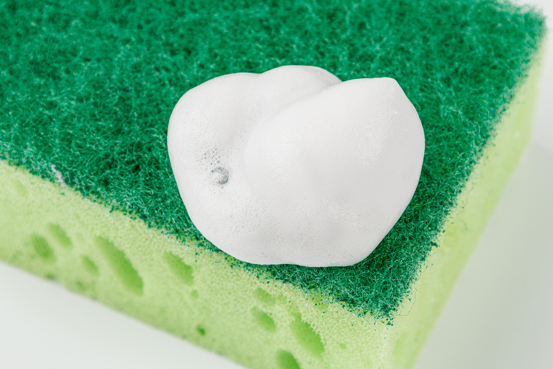 

Пенка для мытья посуды и детских игрушек ВкусВилл биоразлагаемая лайм и красный апельсин 500 мл