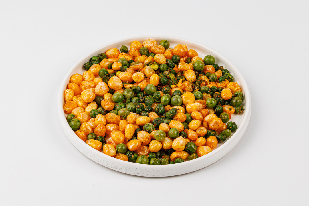 

Снеки ВкусВилл из кукурузы и гороха со вкусом сальсы и перца чили 30 г