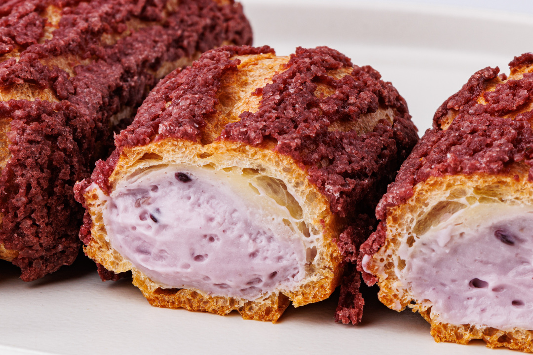 

Эклеры ВкусВилл Черная смородина с кракелюром 150 г