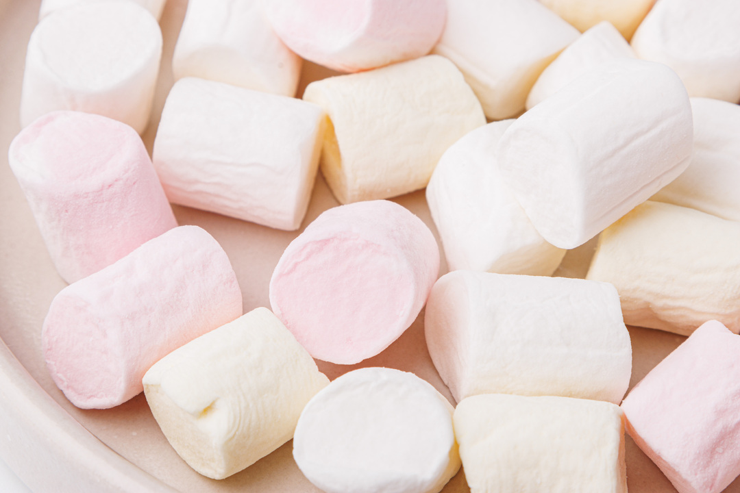 

Сладкий бокс Sweet Box Капибара с игрушкой и маршмеллоу 10 г