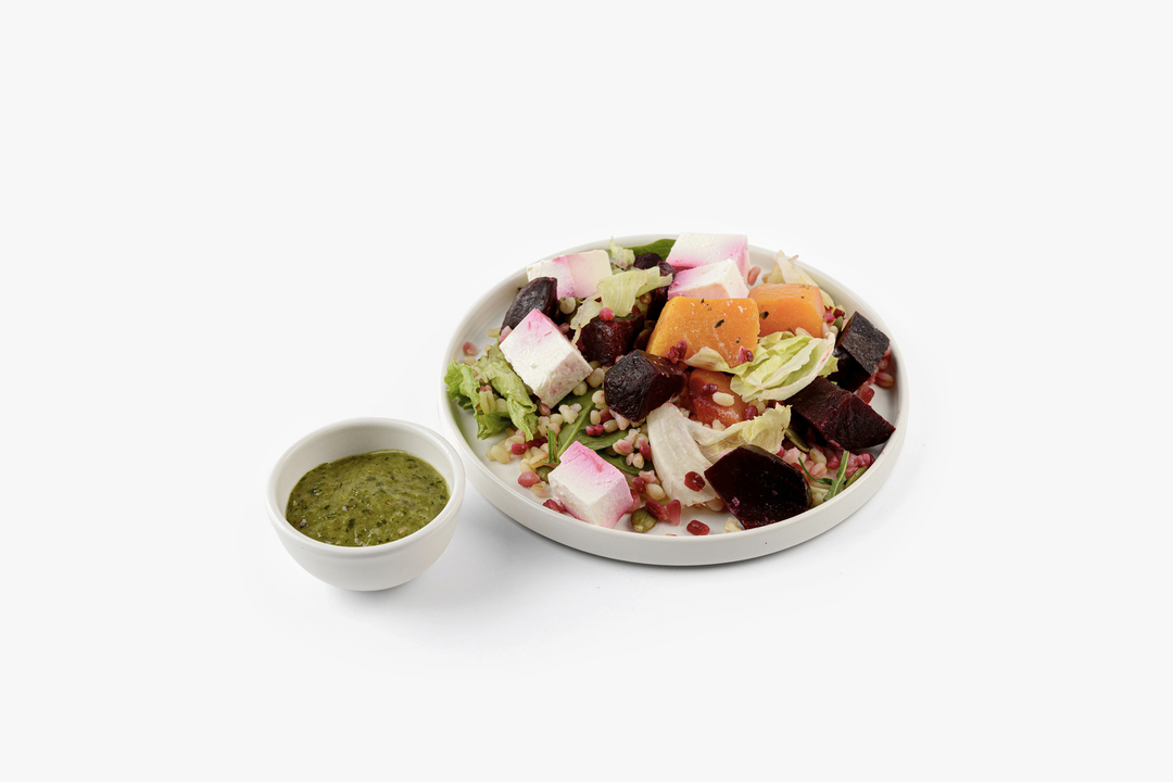 

Боул ВкусВилл с запеченной свеклой тыквой фетой и семечками 200 г