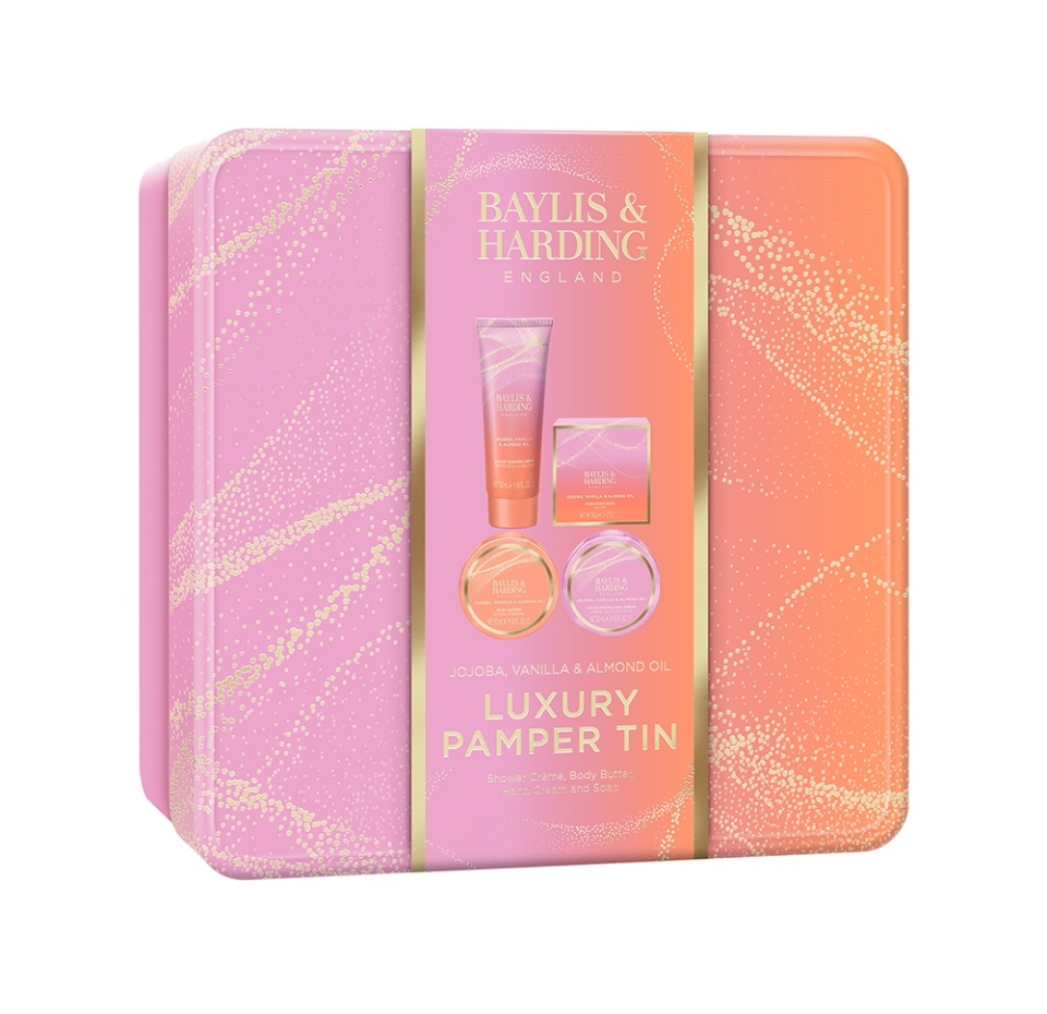 

Подарочный набор Baylis&Harding Luxury Pamper Tin Jojoba Vanilla & Almond Oil: мыло 50 г, крем для рук 50 мл, крем для тела 50 мл, крем для душа 50 мл
