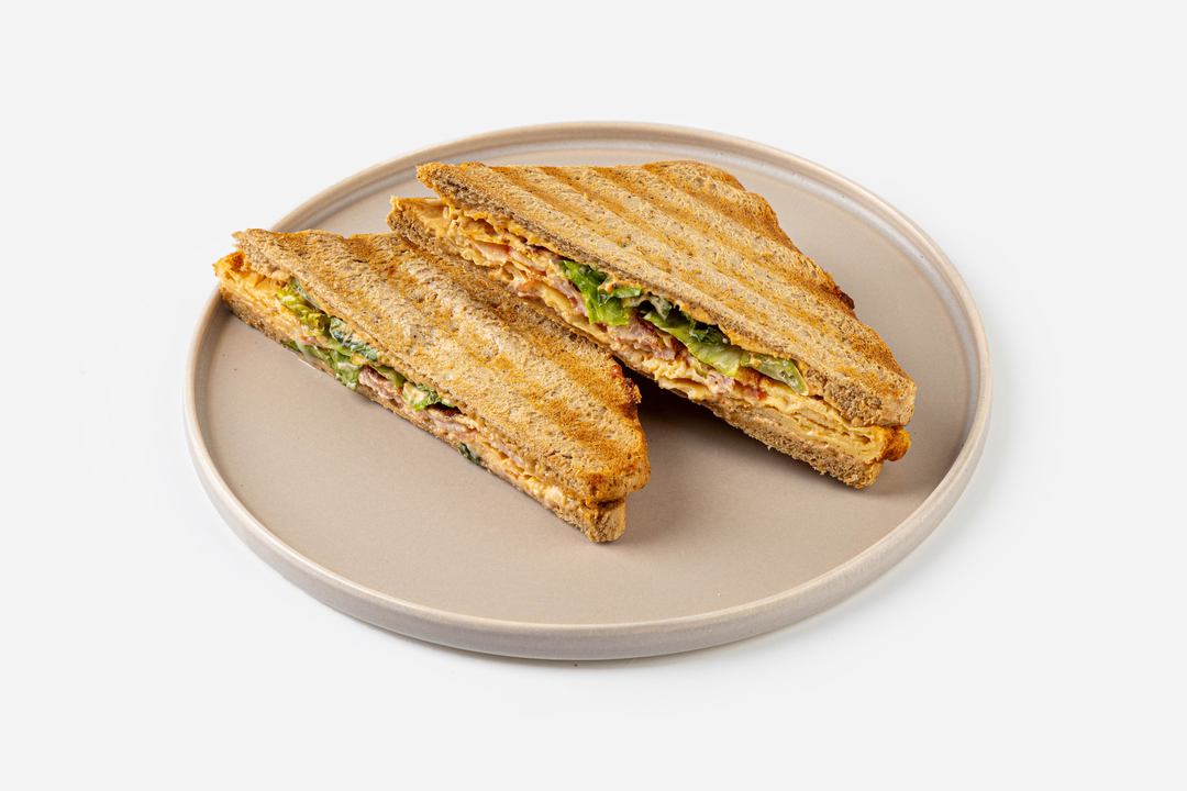 

Сэндвич ВкусВилл с беконом и скрэмблом на хлебе с отрубями 200 г