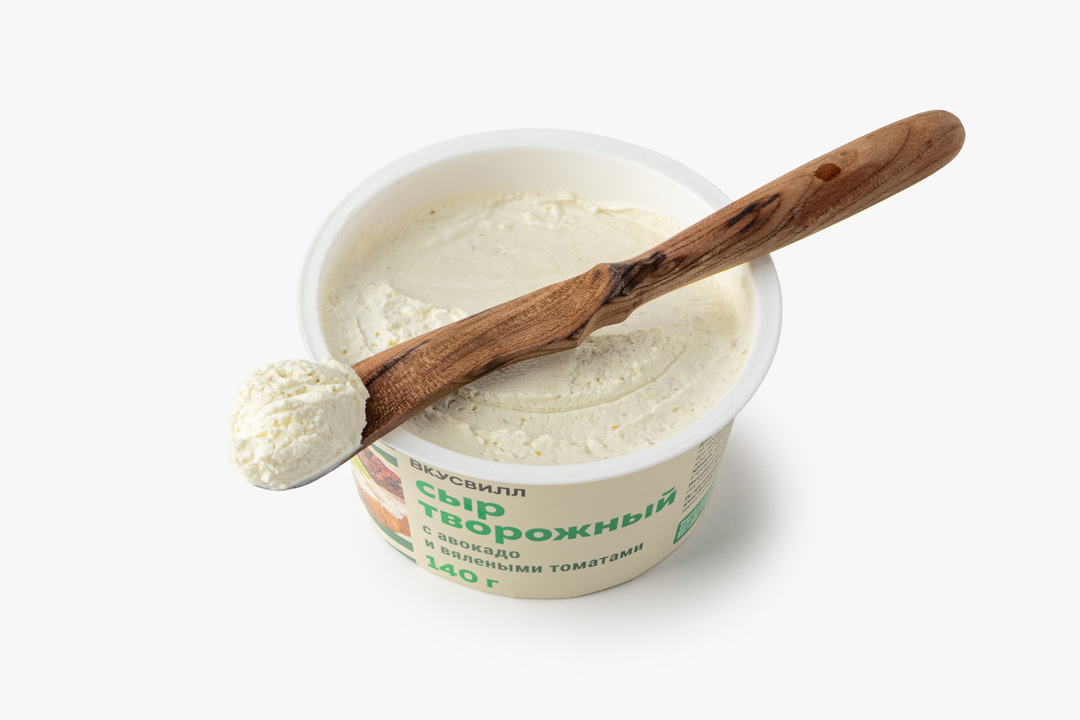 

Сыр творожный ВкусВилл с авокадо и вялеными томатами 140 г