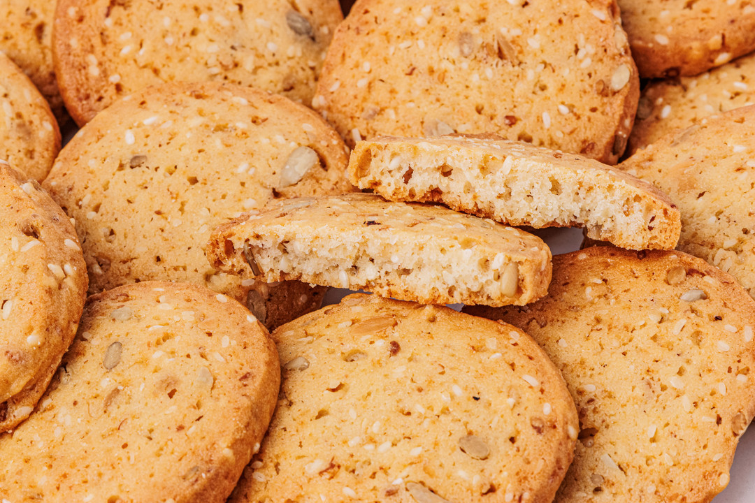 

Печенье сахарное ВкусВилл Злаковый медальон с семенами 180 г