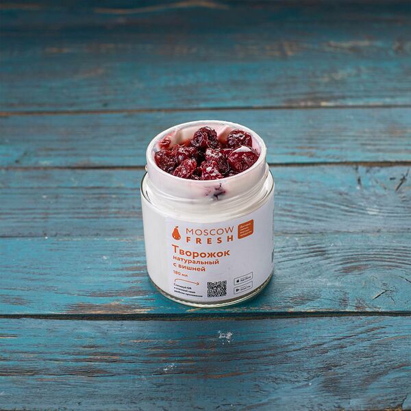 Творожок мягкий натуральный с вишней 4, 5%