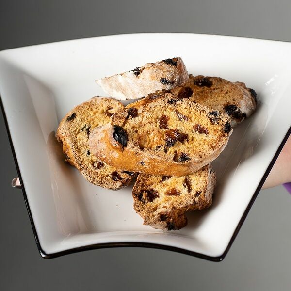 Сухари ванильные с изюмом