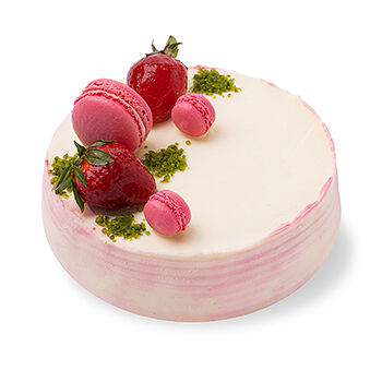 Торт «Красный бархат с клубникой» от шеф-кондитера, 820 г, Россия