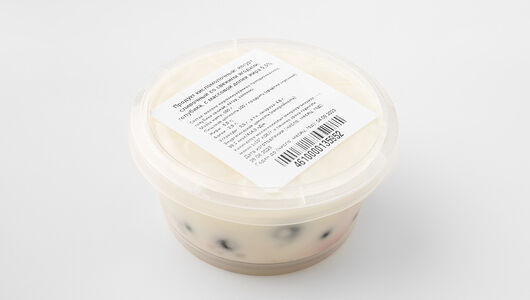 Йогурт сливочный со свежей голубикой 5,5%