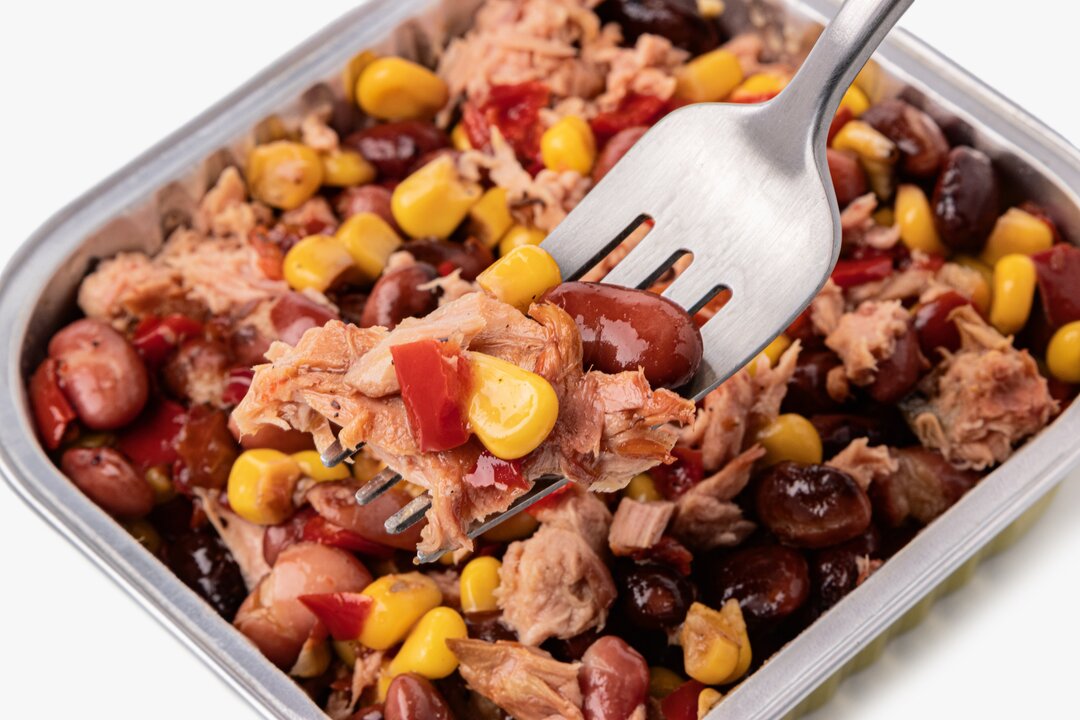 

Тунец ВкусВилл филе-кусочки с овощами 230 г