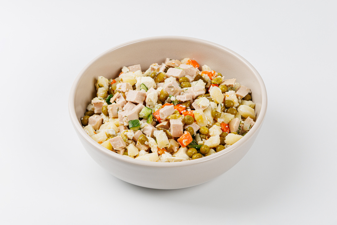 

Салат ВкусВилл Оливье с колбасой без майонеза 600 г