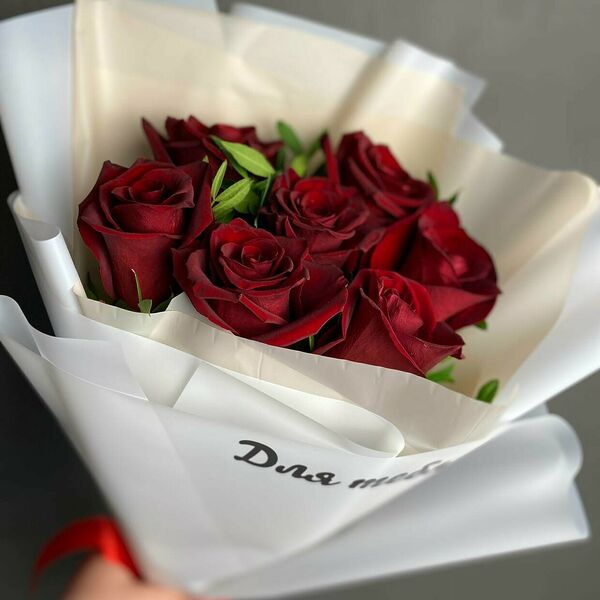 Букет красных роз