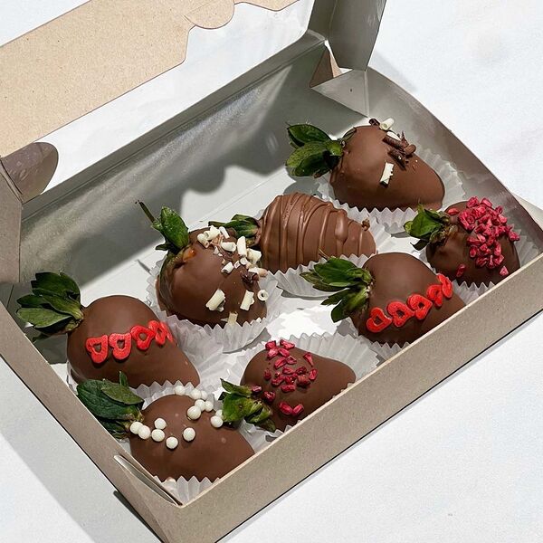 Клубника в бельгийском молочном шоколаде (набор маленький)