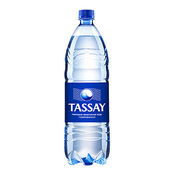 Вода минеральная Tassay газированная 1.5л