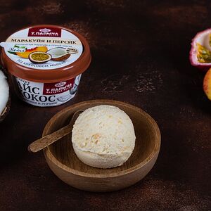 Кокосовое мороженое Айс кокос с фейхоа и клубникой 100 г