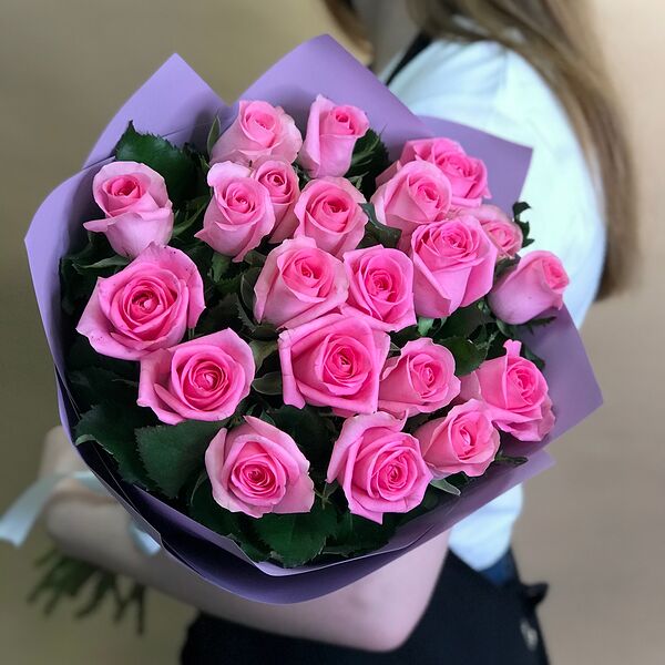 Букет из 21 розовой розы (60 см)