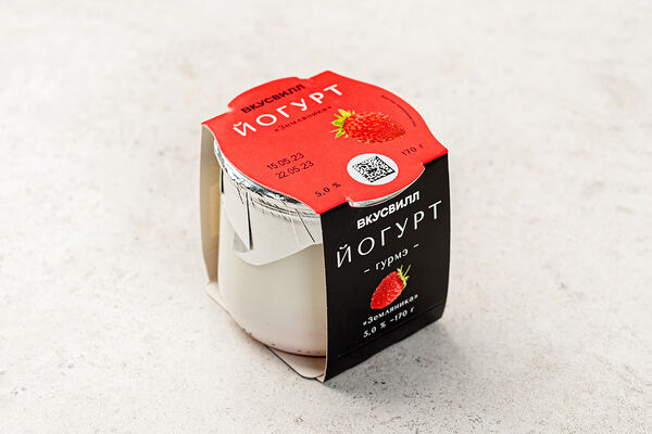 Йогурт Земляника 5%