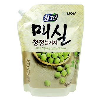 Средство Lion Charmgreen для мытья посуды, овощей и фруктов Японский абрикос 960мл, Республика Корея