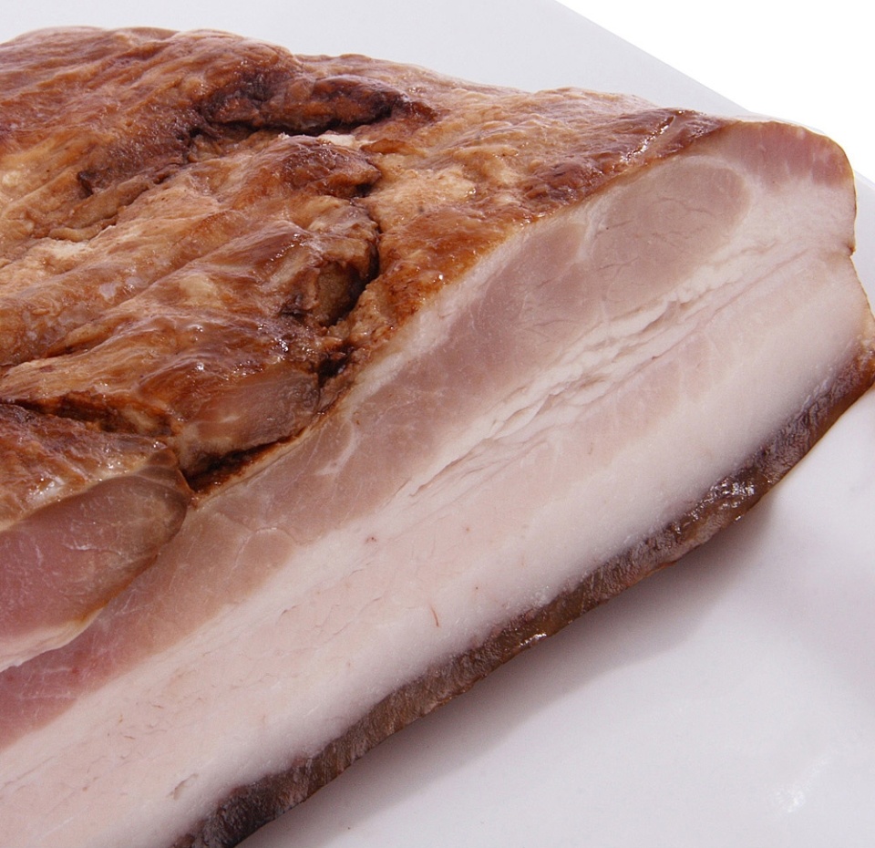 

Грудинка Кремлевская варено-копченая (в можжевельнике) Микояновский мясокомбинат вес