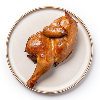 

Курица половинка копченая на натуральной щепе вес