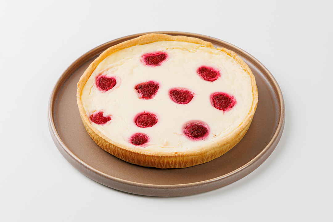 

Пирог Сметанник с малиной 300 г