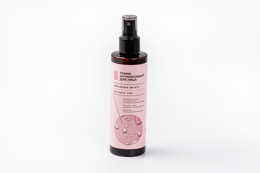 

Тоник-антиоксидант для лица с никотиновой кислотой и экстрактами трав 200 мл