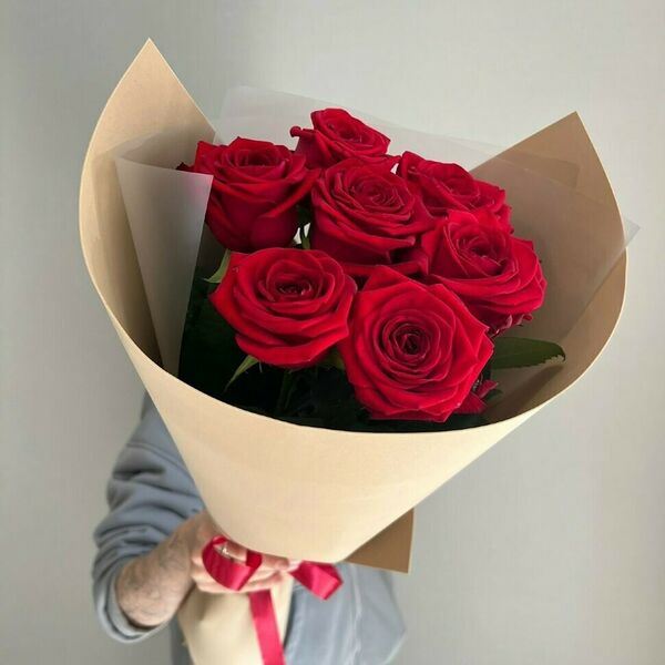 Букет из 7 красных роз