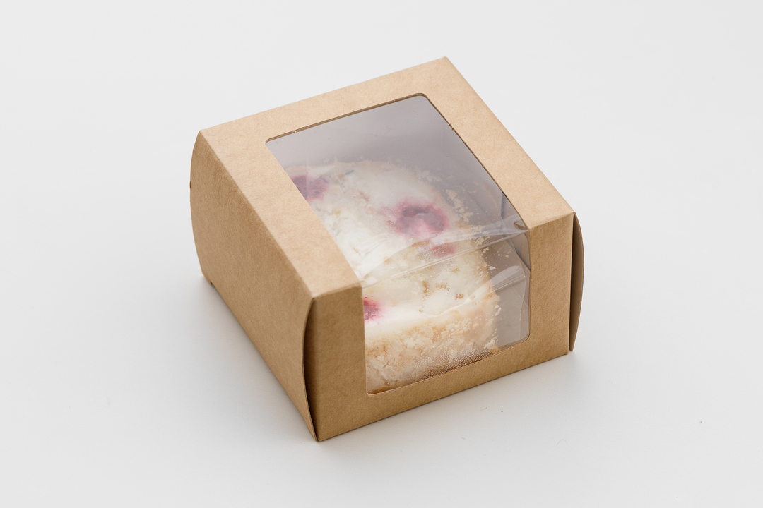 

Рулет фисташковый с малиной, кафе