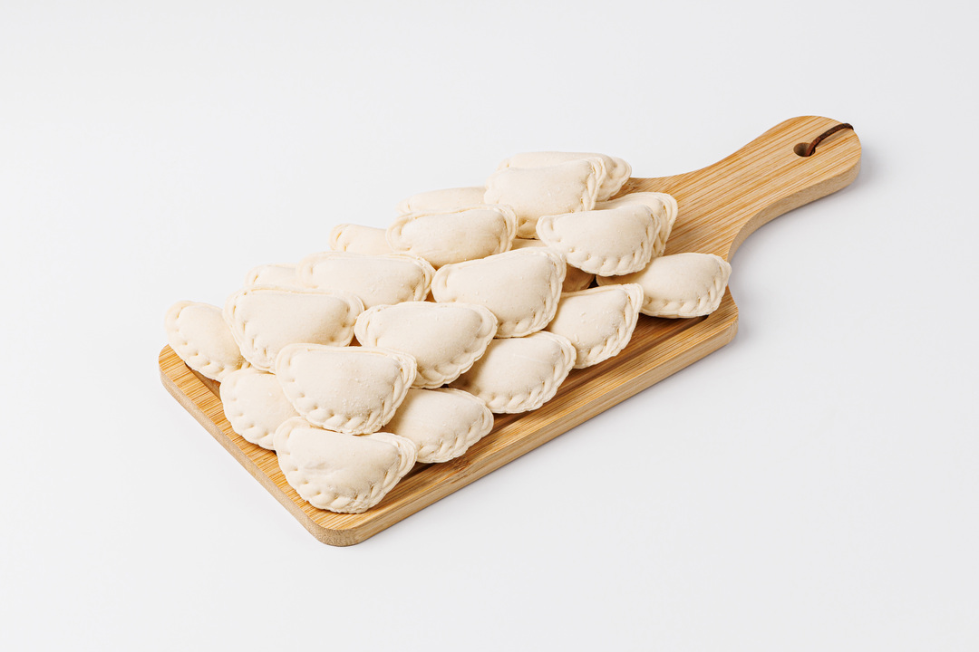 

Вареники с соленым творогом продукт замороженный 500 г