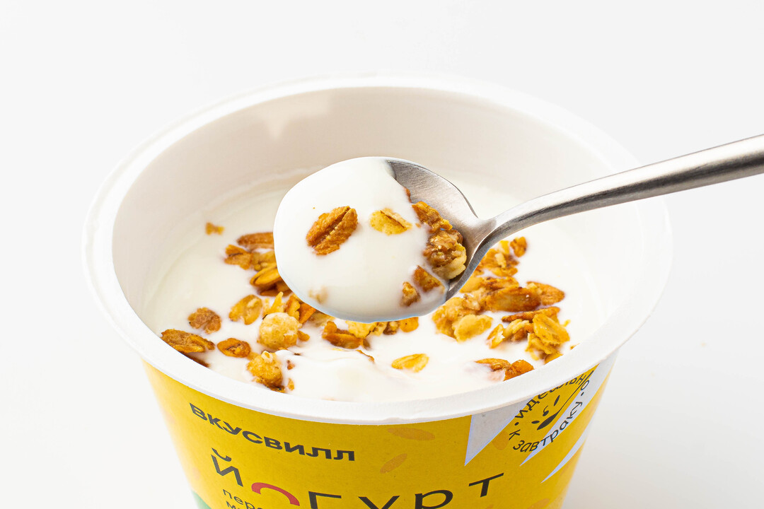 

Йогурт Персик-манго с гранолой и изюмом 190 г