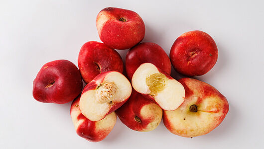 Нектарин плоский