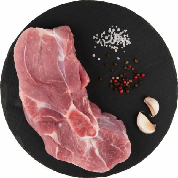 Свиная лопатка на кости