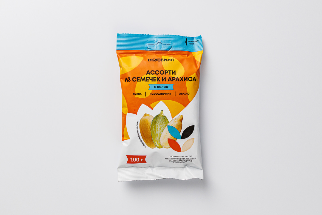 

Ассорти из семечек и арахиса с солью