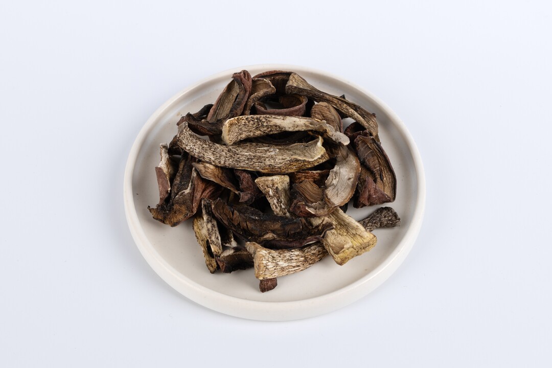 

Гриб подосиновик сушеный