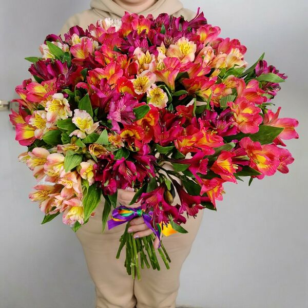 Букет из альстромерии №867