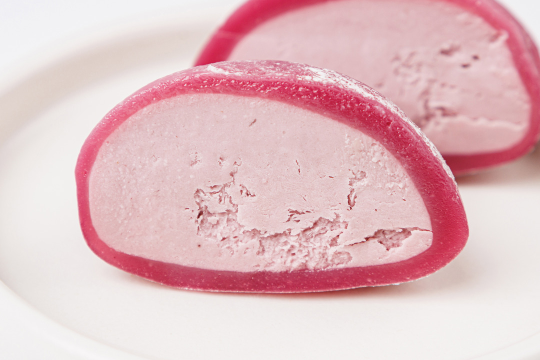 

Пирожные дайфукумоти "Черная смородина" замороженное