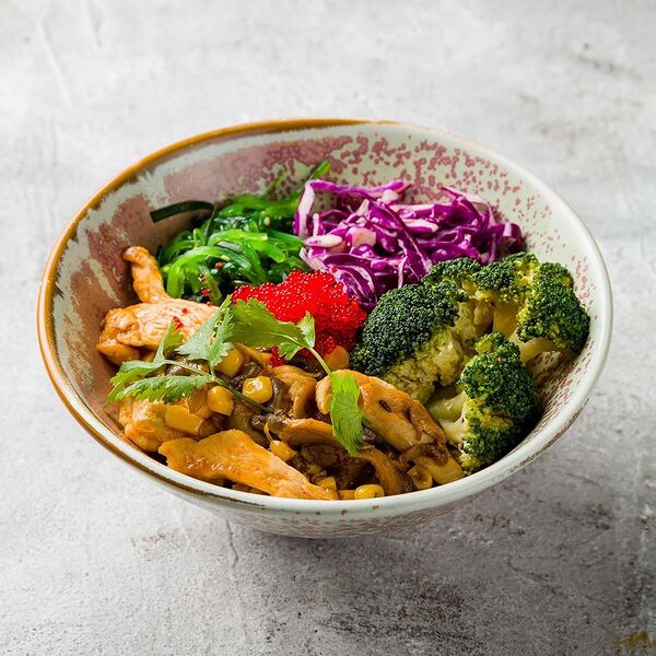 Горячий поке с курицей