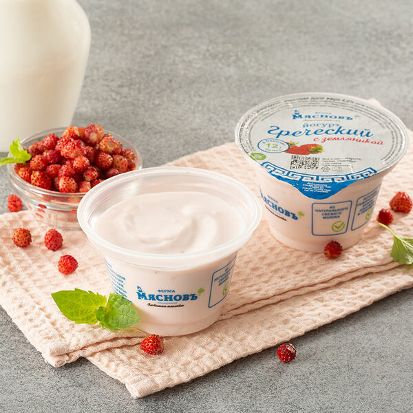 Йогурт греческий с земляникой 3,5% МясновЪ Ферма