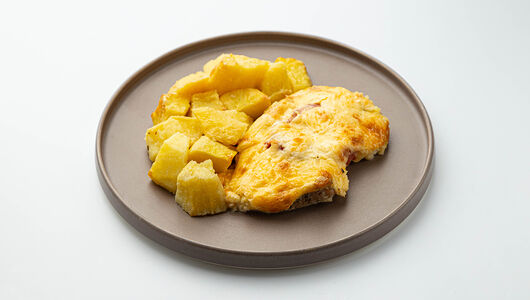 Мясо по-французски Вкусвилл с печеным картофелем