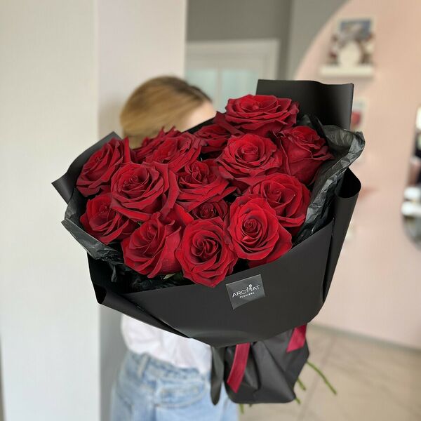Букет из 15 красных роз
