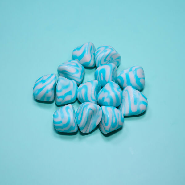 Верхушки малина-сливки