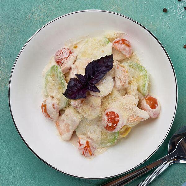 Паста сливочный лосось с цукини