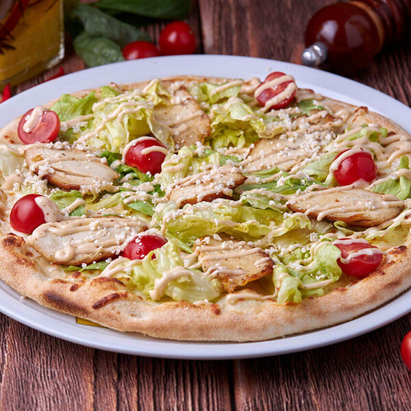 Пицца Цезарь с курицей