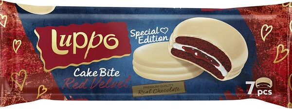 Кекс Luppo Red velvet с клубничной начинкой