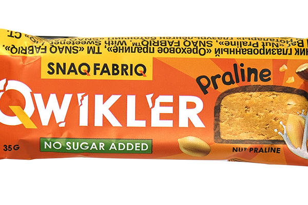 Snaq Fabriq Qwikler Praline Батончик глазированный вкус Ореховое пралине 35 г 1 шт