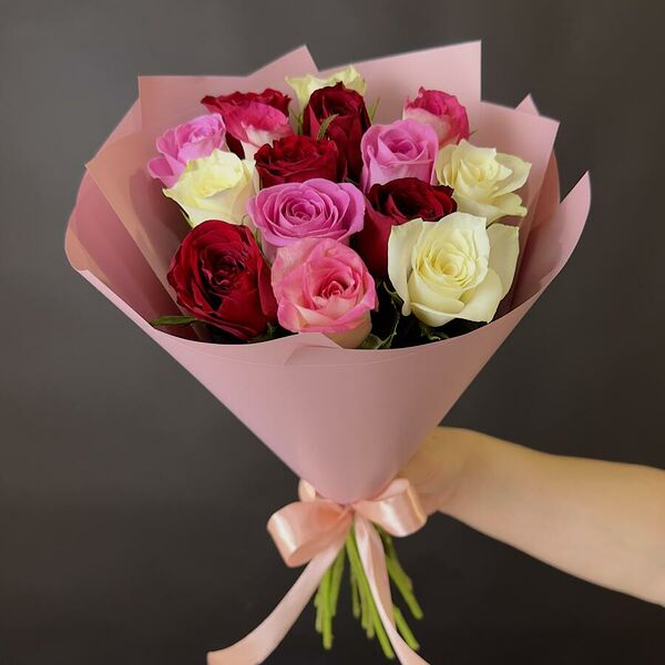 Букет цветов из 15 роз микс Кения