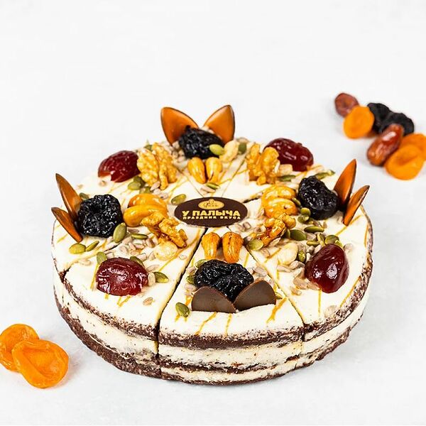 Сказки Востока с курагой и орехами торт 1200 г