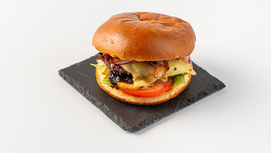 Бургер с говядиной BBQ