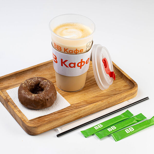 Комбо капучино 0.4л на фундучном молоке и Пончик веган с семенами гречихи в шоколаде, кафе