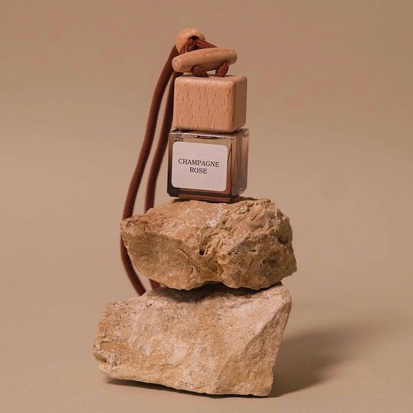 Диффузор ароматический для автомобиля Feeels Роза в шампанском 7 мл